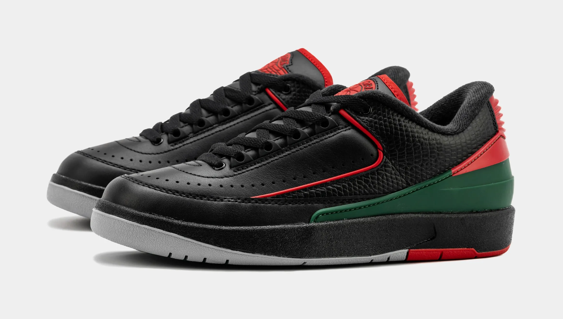 Air Jordan 2 Retro Low Christmas Grade School Lifestyle Shoes (Black/Fire Red/Cement Grey)