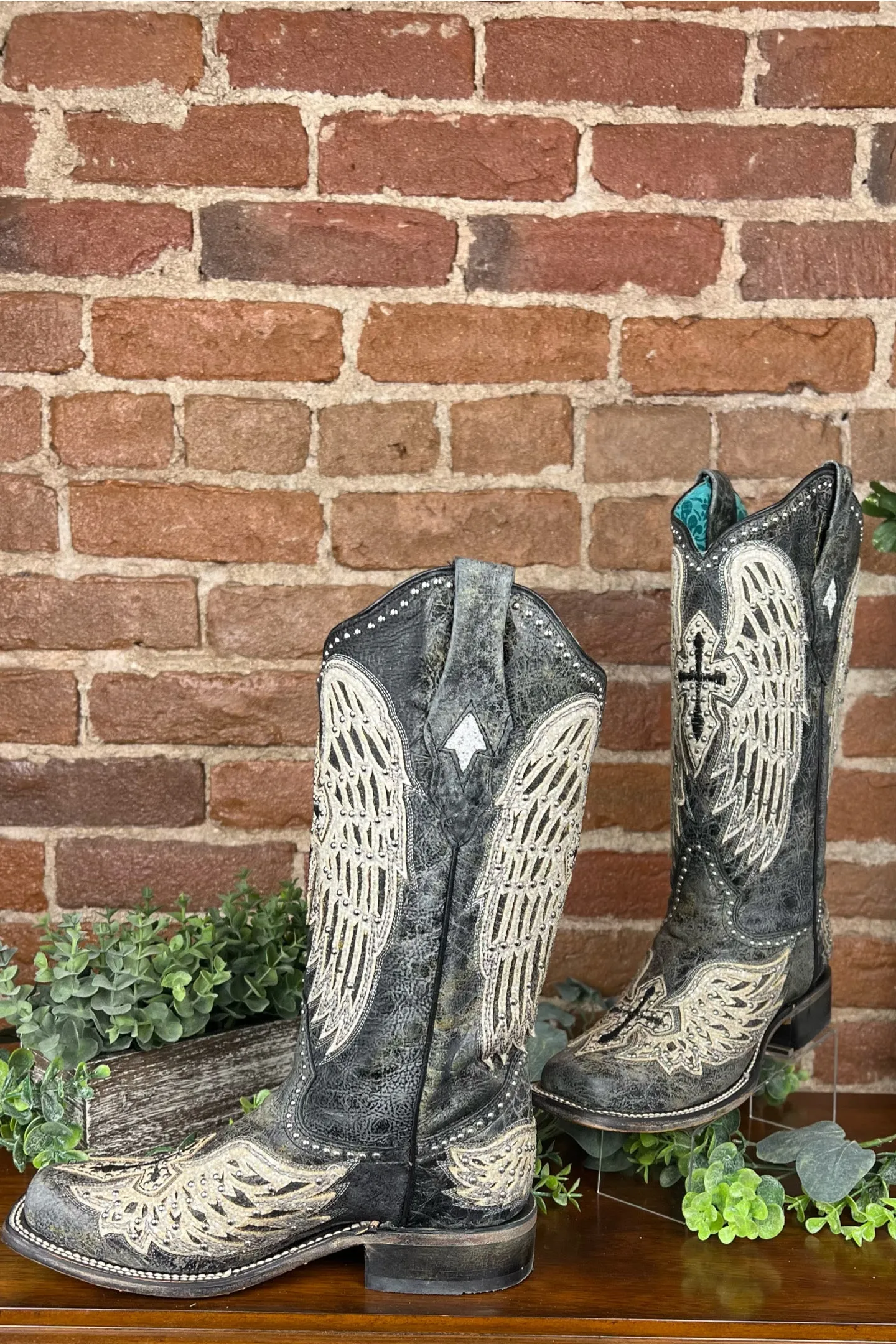 Corral Women's Black Cross & Wings Stud Boots