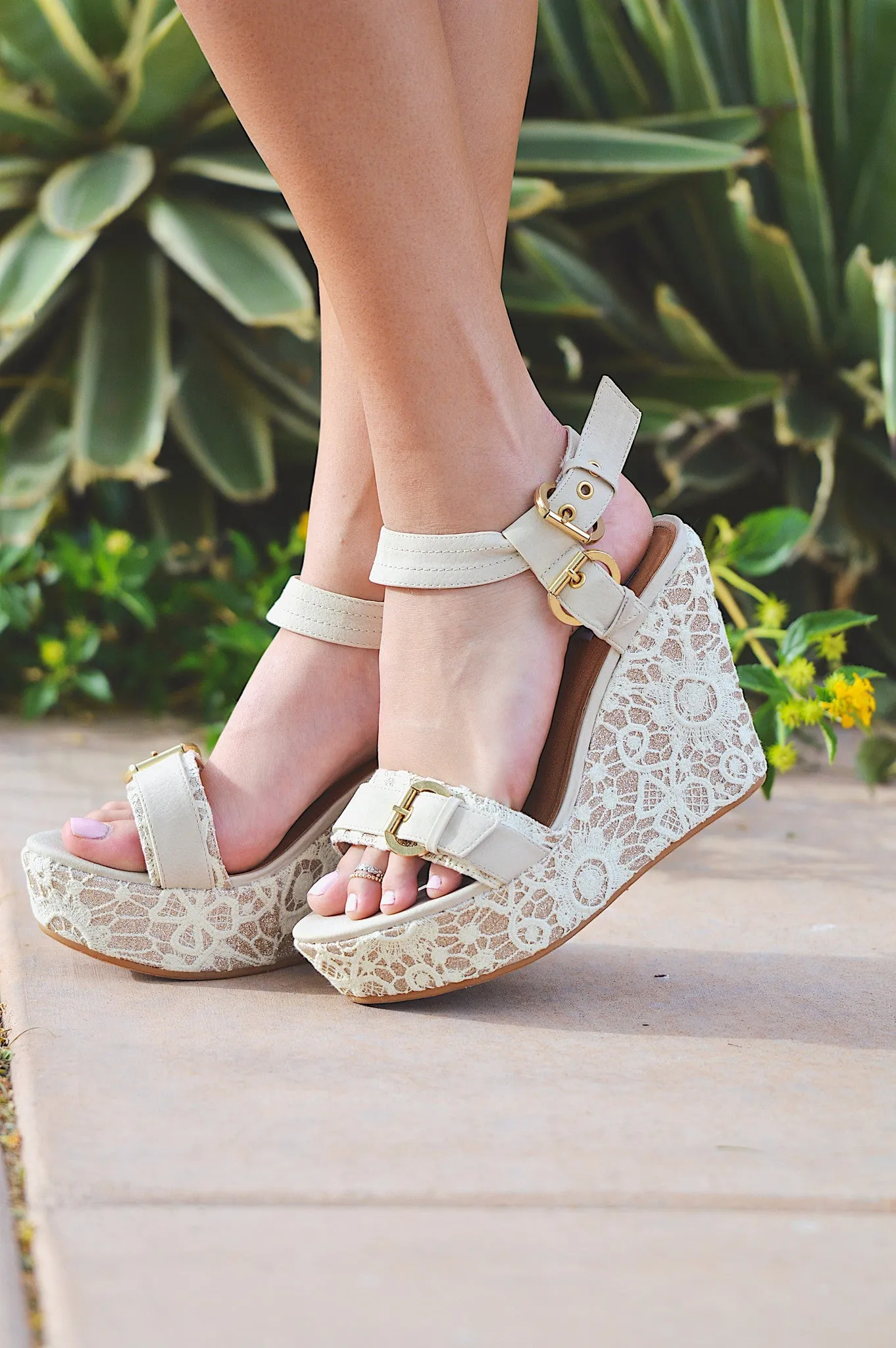 Creme De La Cream Wedges