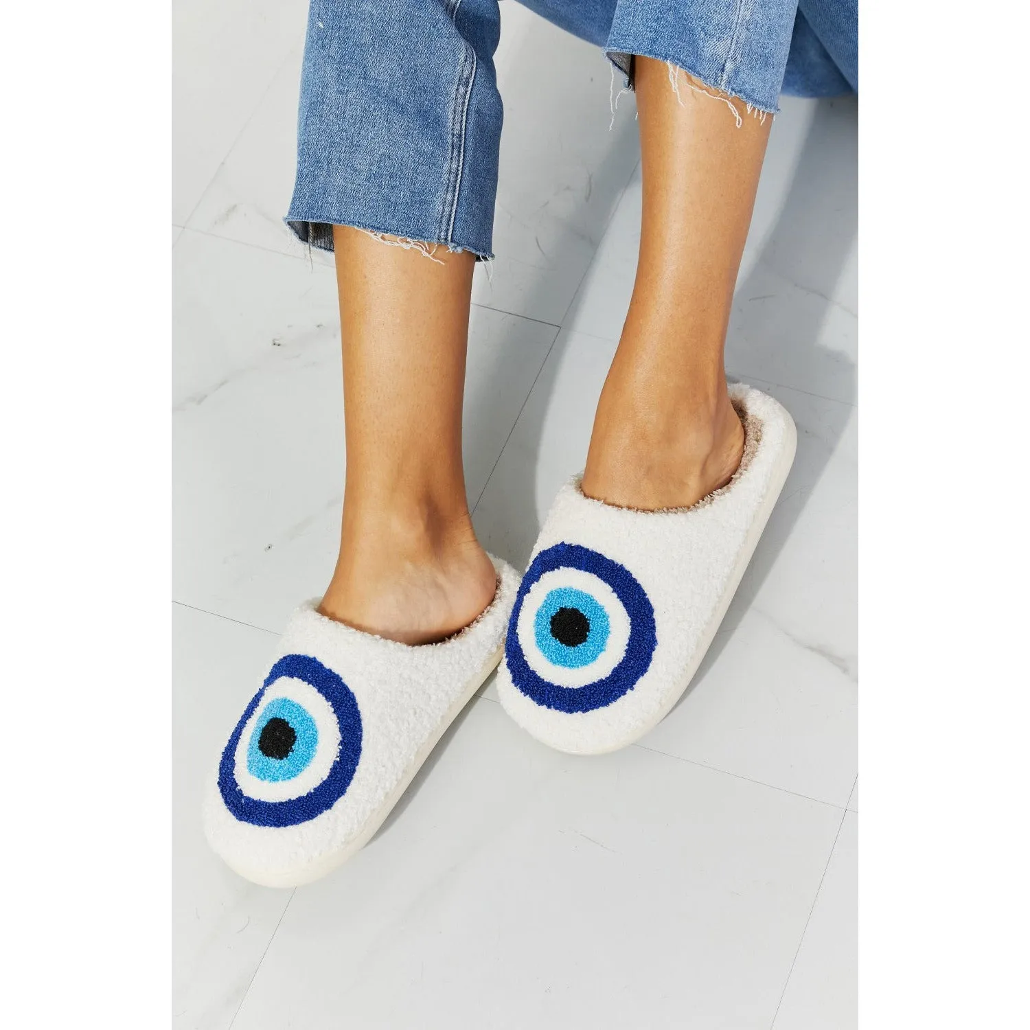 MMShoes Eye Plush Slipper